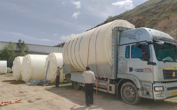 镇原立式运输桶装车中
