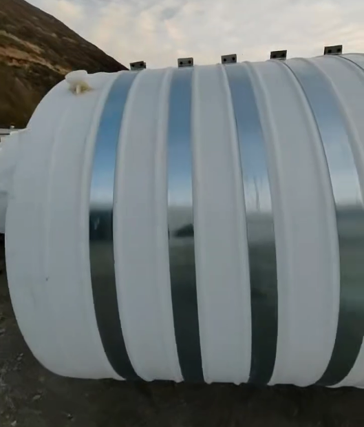 圆形镇原塑料桶批量交付案例：结构稳定，适配多行业液体储运需求